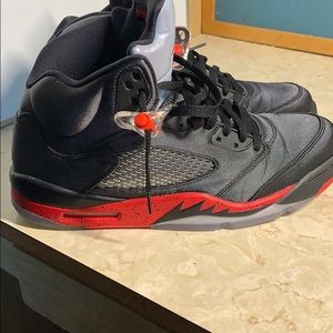 Jordan 5 “Satin Bred” (black & red)